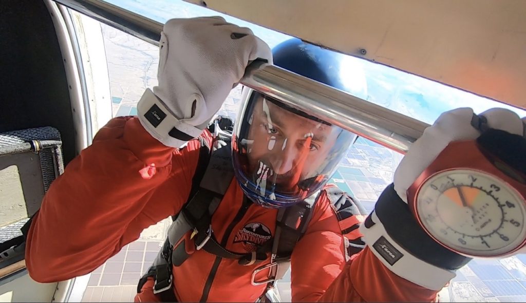 Robert Donovan Skydiving