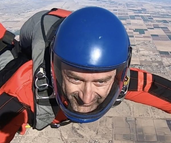 Robert Donovan Skydiving